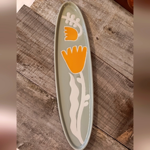 ** Stoneware Sage Tray with Yellow Tulips Mid Century Modern Cottage Core - Picture 1 of 6